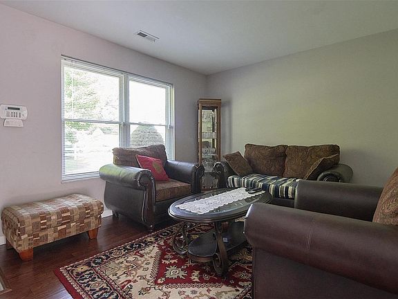 4th image of 4408 Pegasus Dr