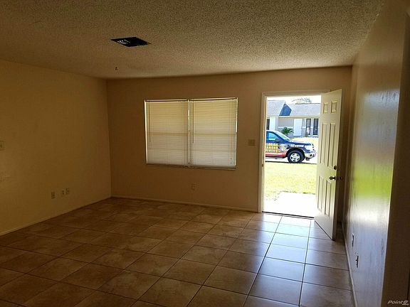 128 tulpan livingroom