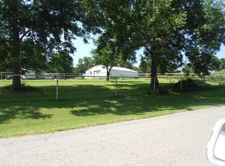 5255 Old River Rd, Ponca City, OK 74604