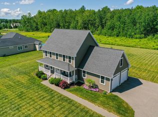212 Rolling Meadow Dr, Bangor, ME 04401