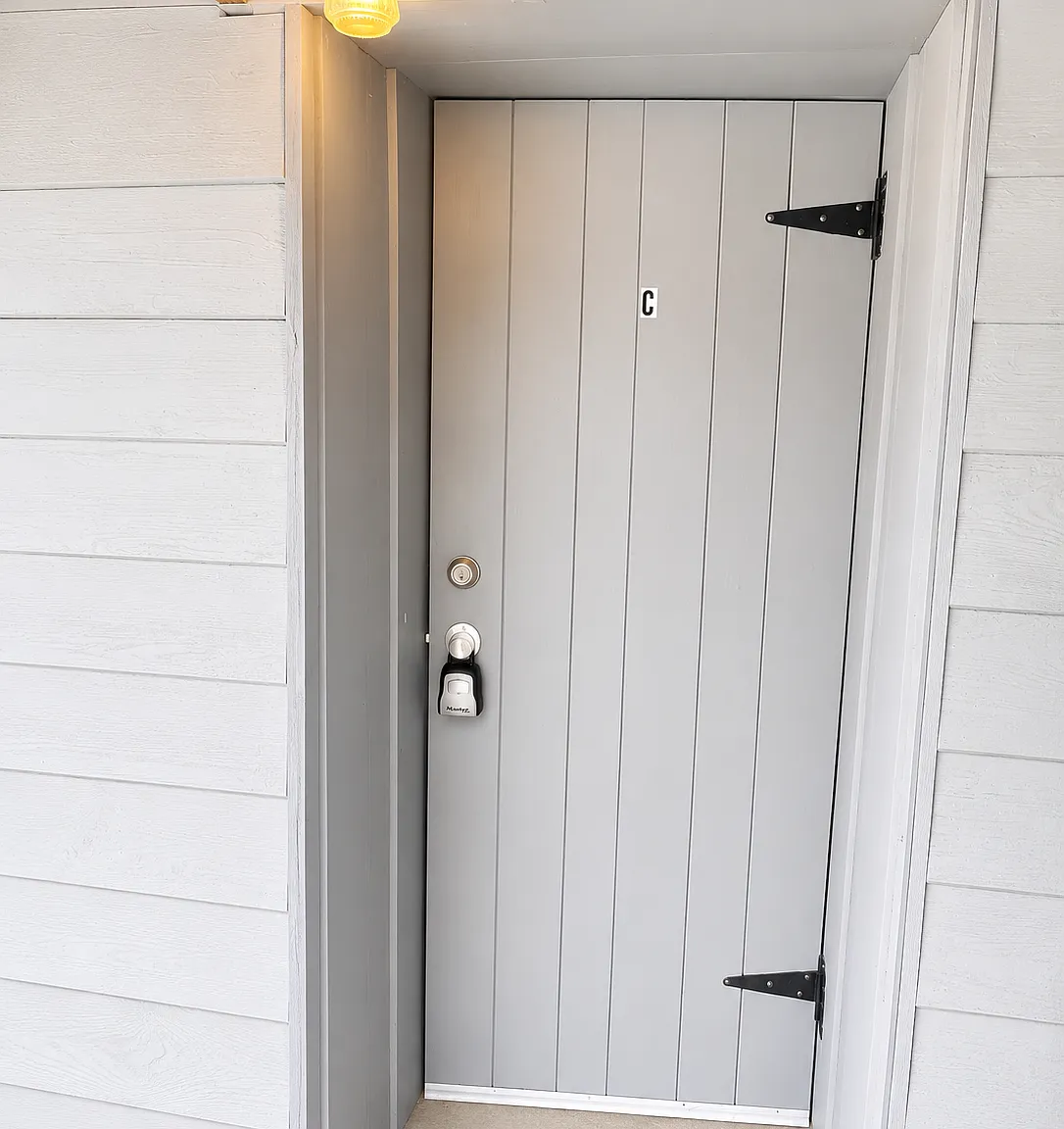 Studio, 600 sqft, $695 — Photo 2