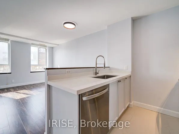 135 Maitland St #504, Toronto, ON M4Y 1E5