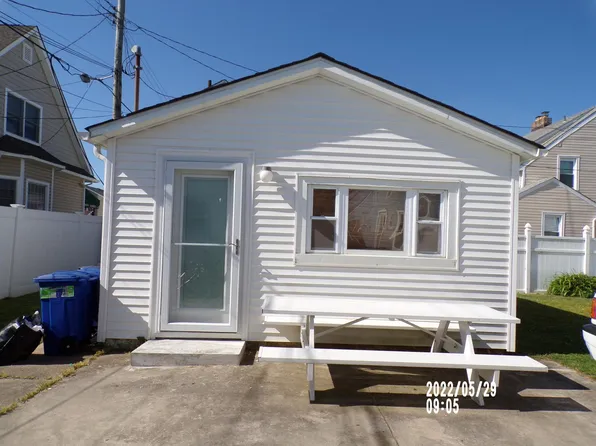 105 17th Ave #R, Belmar, NJ 07719