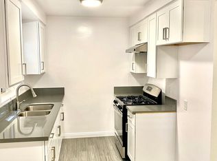 12536 Oxford Ave #B, Hawthorne, CA 90250