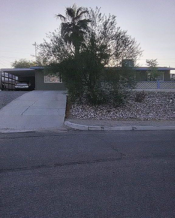 1st image of 1695 Sierra Vista Dr