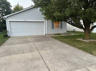 8256 Spring Wind Dr, Indianapolis, IN 46239