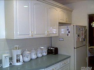 1st image of 19 Diamond Dr