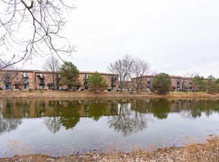 1515 N Silver Ln APT 3B, Palatine, IL 60074