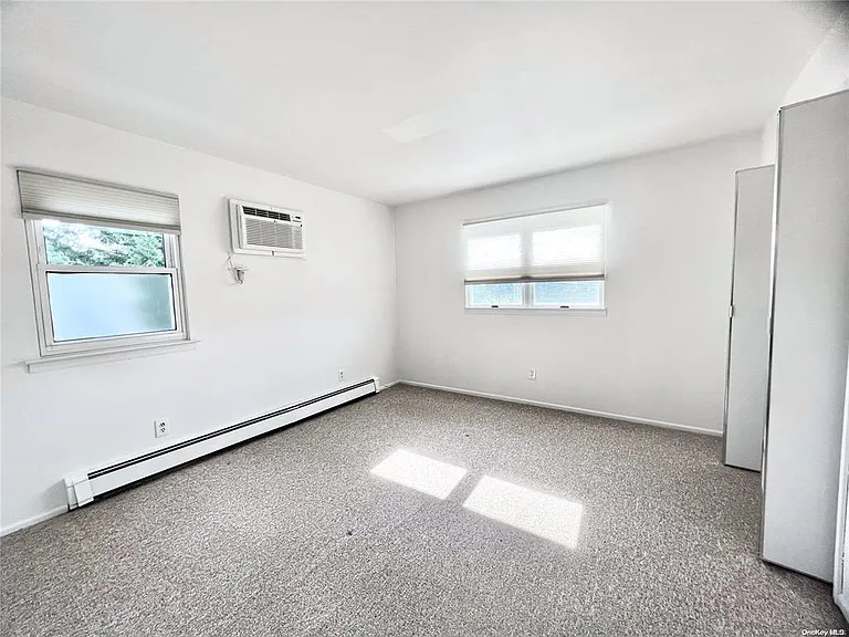4 Ashwood Rd #A — Photo 8