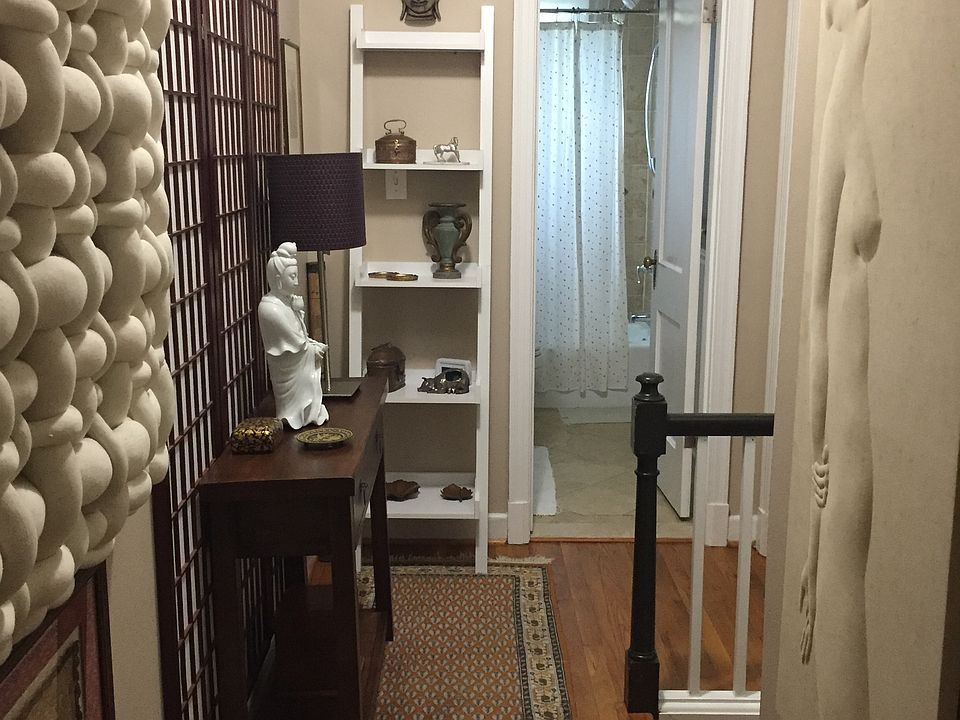 Hallway from bedroom to bathroom