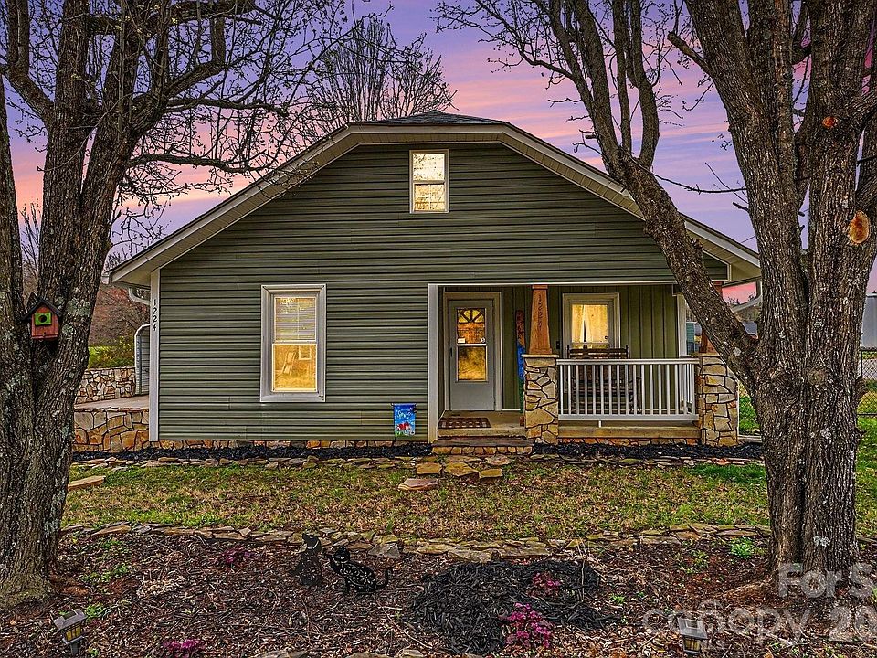 1st image of 1224 Pump Station Rd