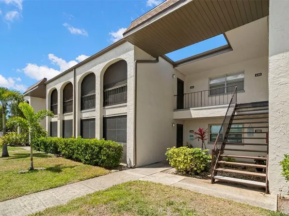 7701 Starkey Rd APT 443, Seminole, FL 33777