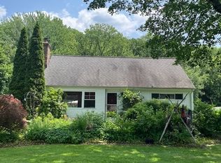 64 Hayes Rd, Tariffville, CT 06081