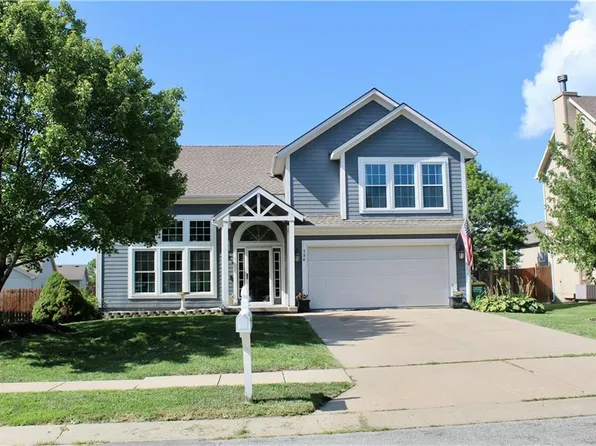 728 E 167th Ter, Gardner, KS 66030