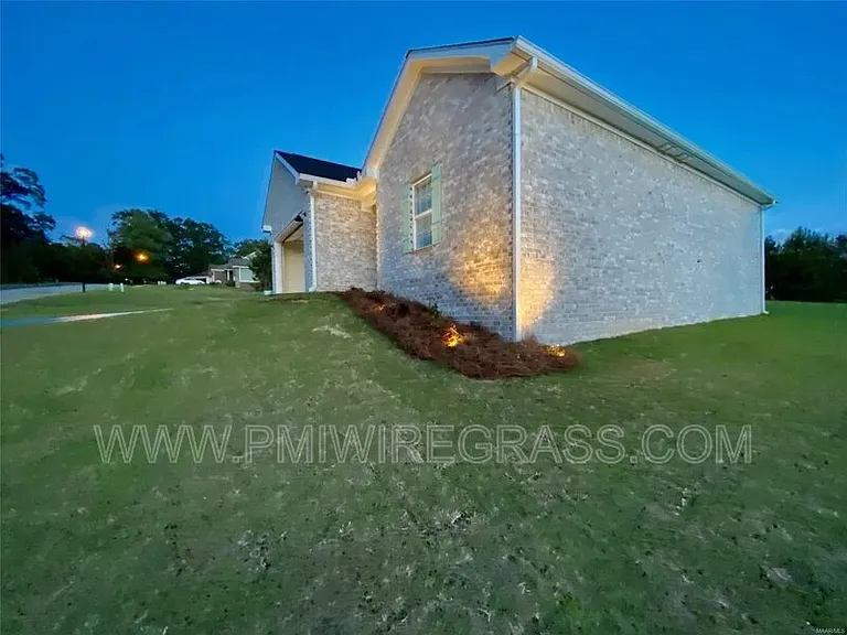 174 Sandy Hills Ct — Photo 40