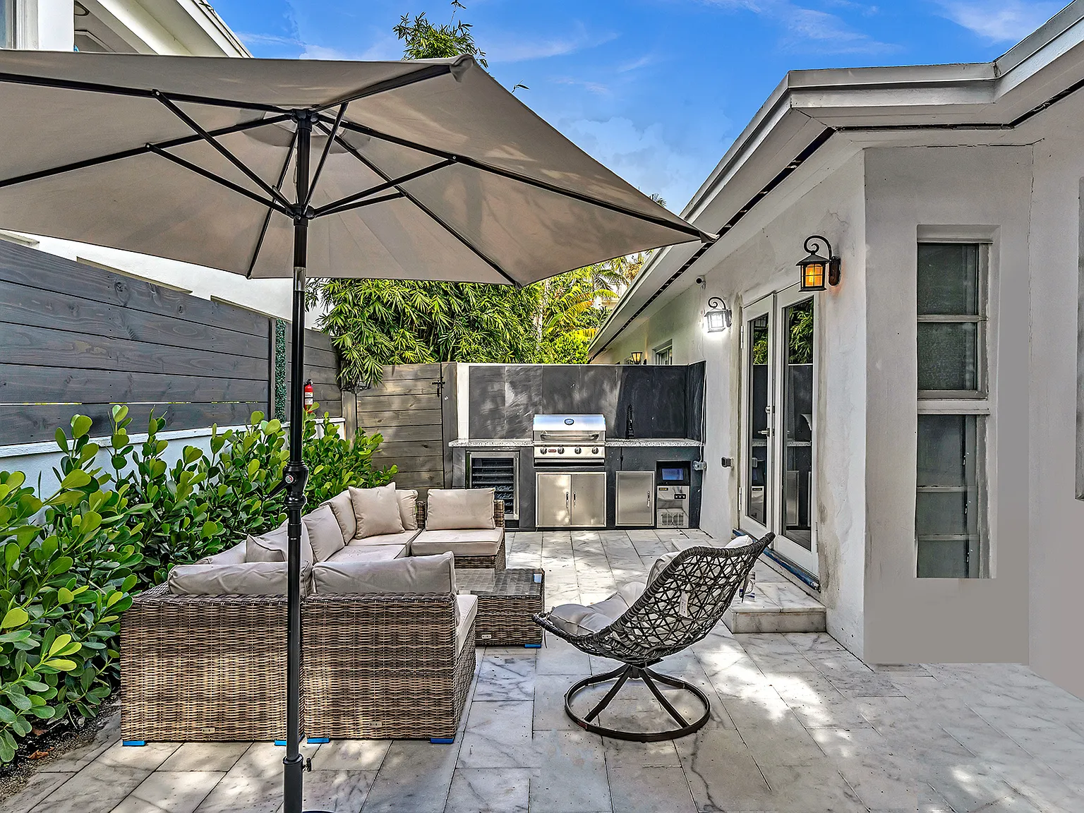 2 bed, 1187 sqft, $5,500 — Photo 4