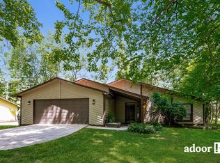 7341 Elwood Dr, Charlotte, NC 28227