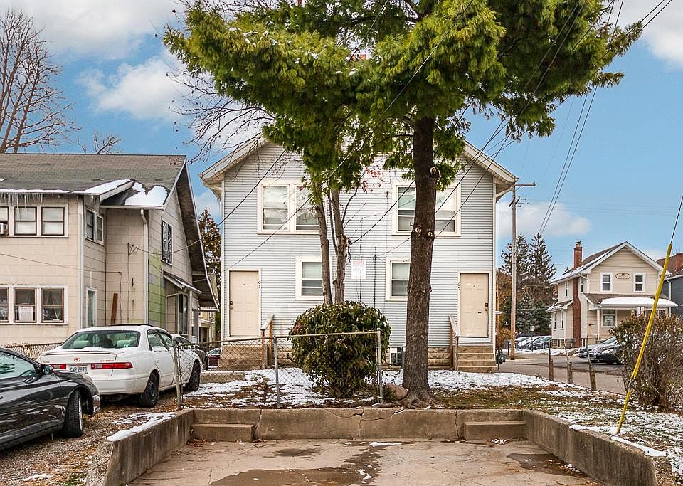 2nd image of 65 W Norwich Ave