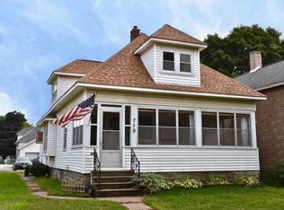 719 W 4th St, Winona, MN 55987