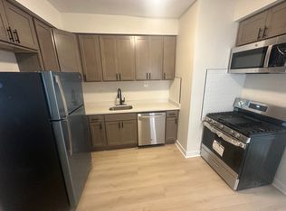 1427 121st St UNIT 1, Whiting, IN 46394