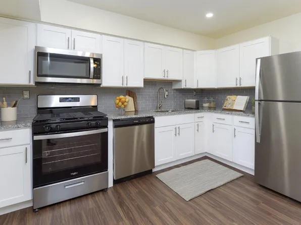 Brookside Manor Apartments and Townhomes