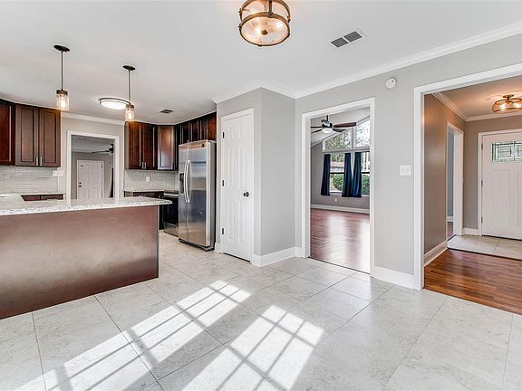 5th image of 6476 Memphis Ave