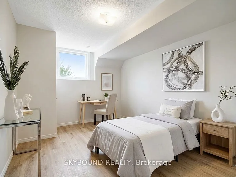 35 Sunrise Dr — Photo 16