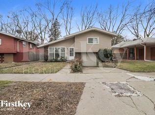 15138 Meadow Ln, Dolton, IL 60419