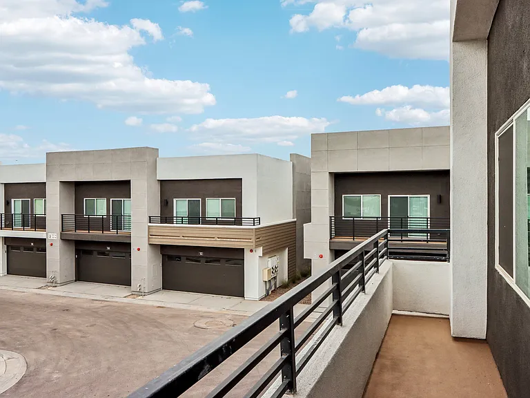 Elevate at Red Mountain Townhomes — Photo 34