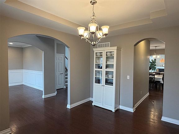 4th image of 58206 Sunflower Cir N