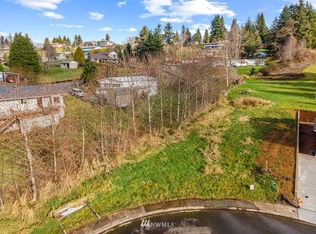 9 Linquist Ln, Cathlamet, WA 98612