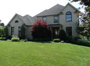 3009 Fallbrook Dr, Coraopolis, PA 15108