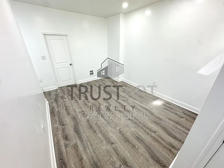 2507 N 19th St #2 — Photo 6