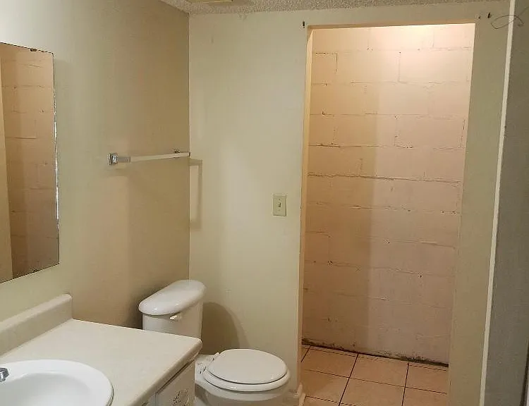 304 McDowell St — Photo 9
