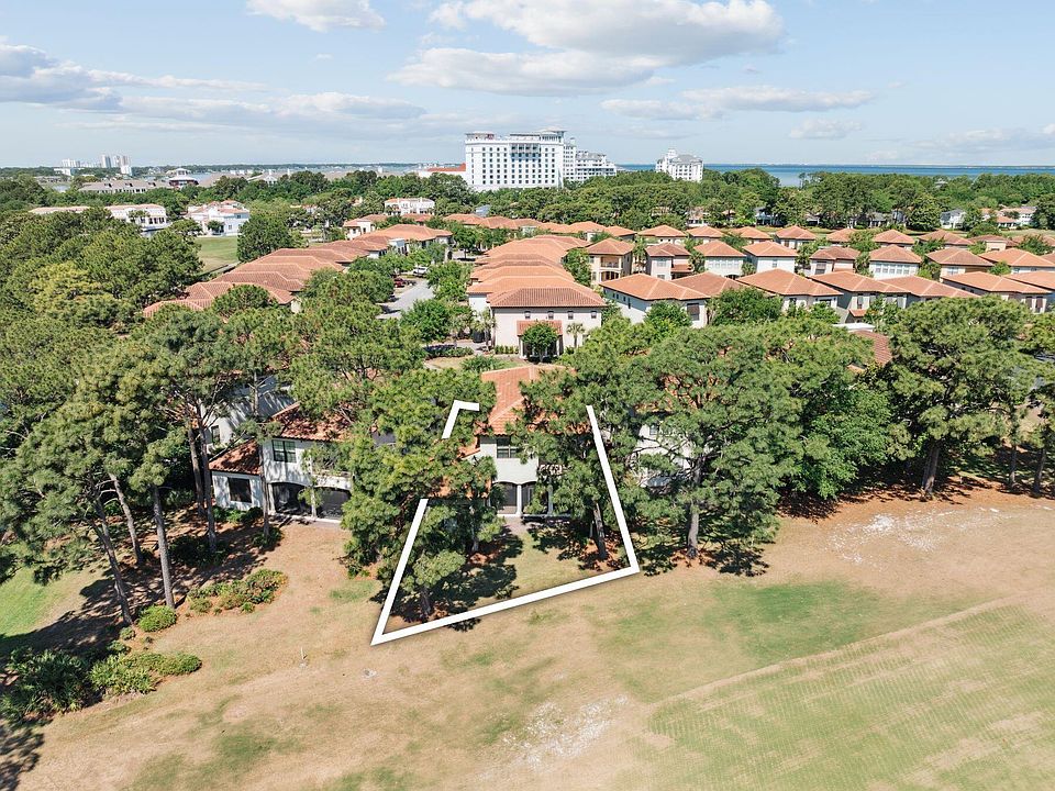 2nd image of 1890 Baytowne Loop