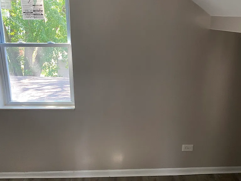 11516 S Yale Ave — Photo 21