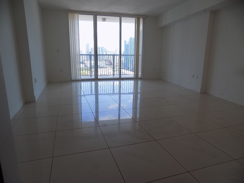 1st image of 1750 N Bayshore Dr APT 2208