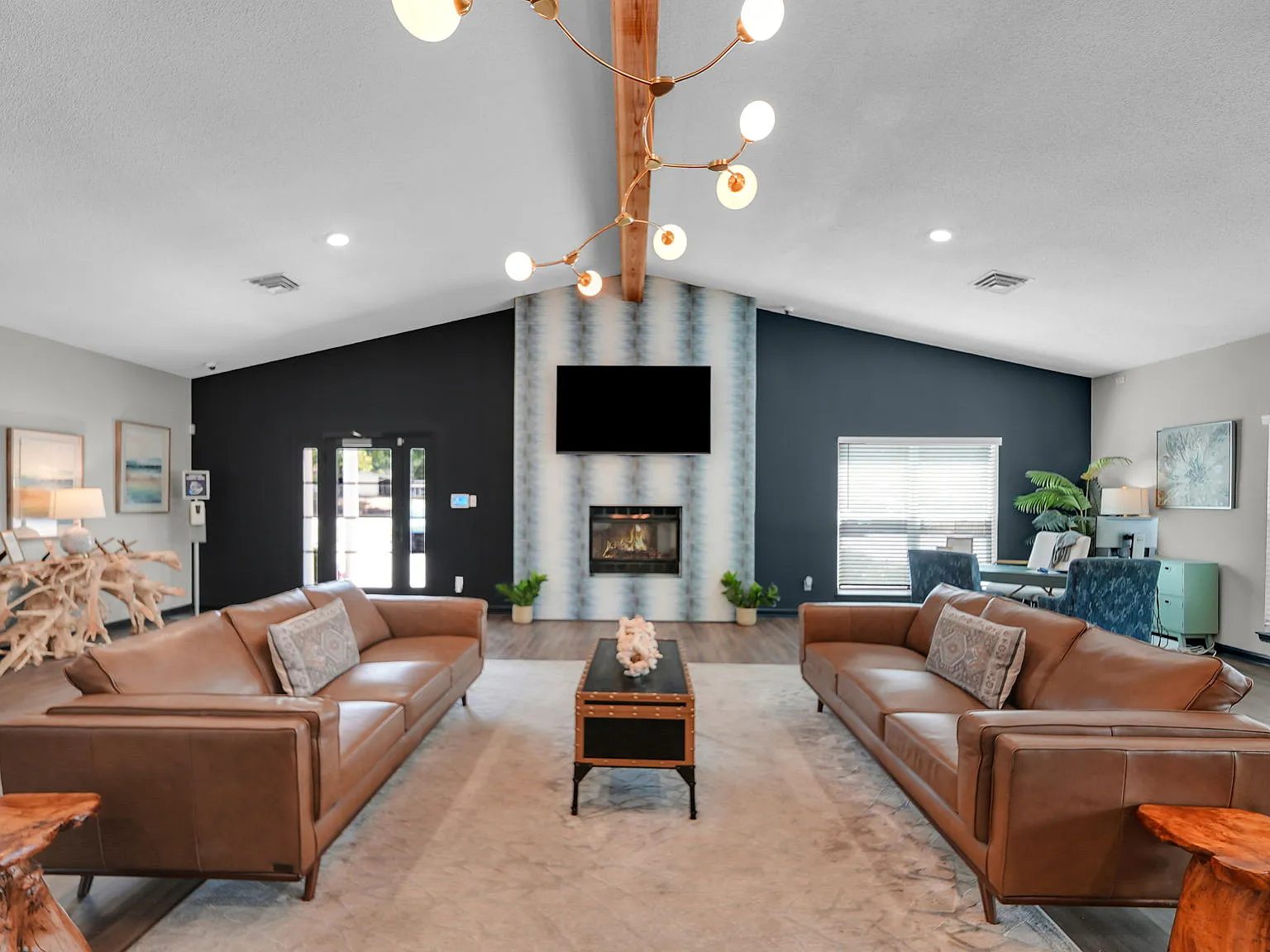 The District Apartments — Photo 1