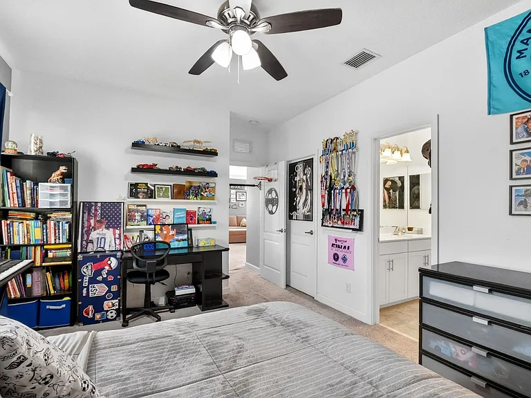 9062 Gulf Cove Dr — Photo 49