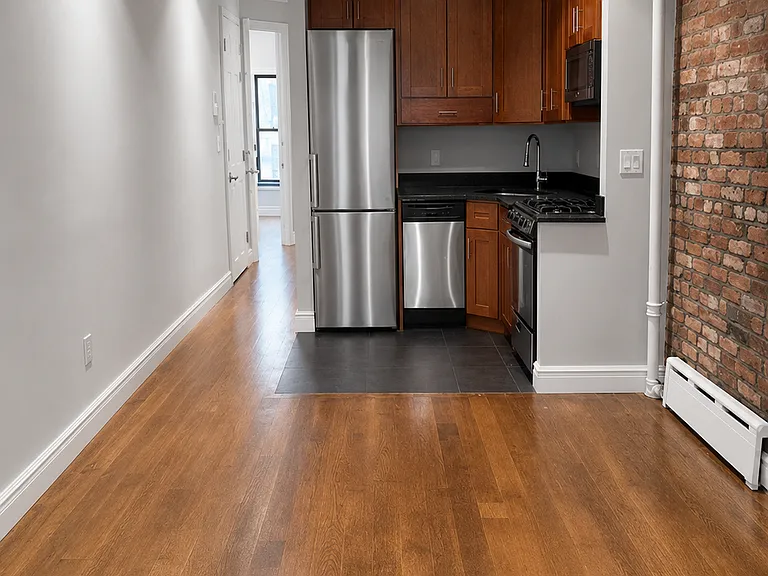 1373 1st Ave #5 — Photo 2