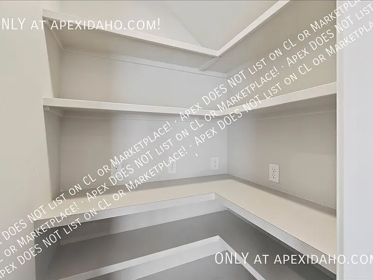 4256 W Topeka St — Photo 17