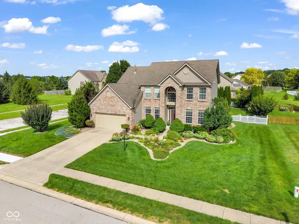 8608 Valarian Dr, Plainfield, IN 46168