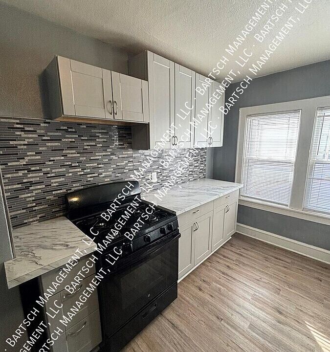 1st image of 5900 W Wells St APT 4