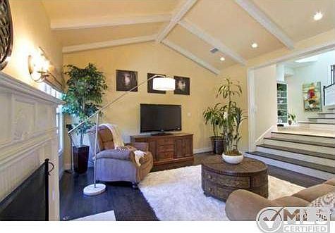 4th image of 3677 Buena Park Dr