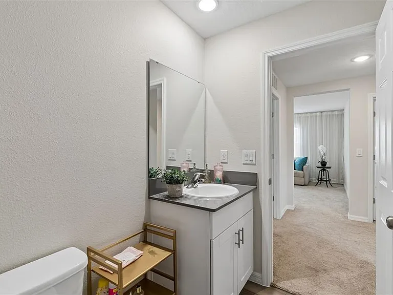 4023 Gardenia Ave — Photo 42