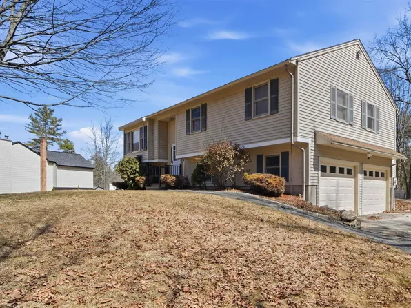 16 Towne Drive, Derry, NH 03038