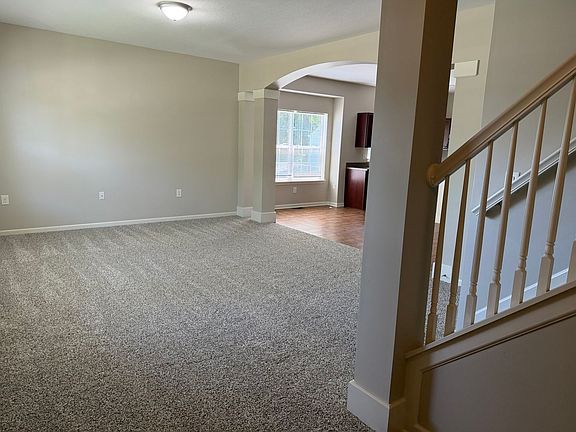 5th image of 2995 Woodland Ave