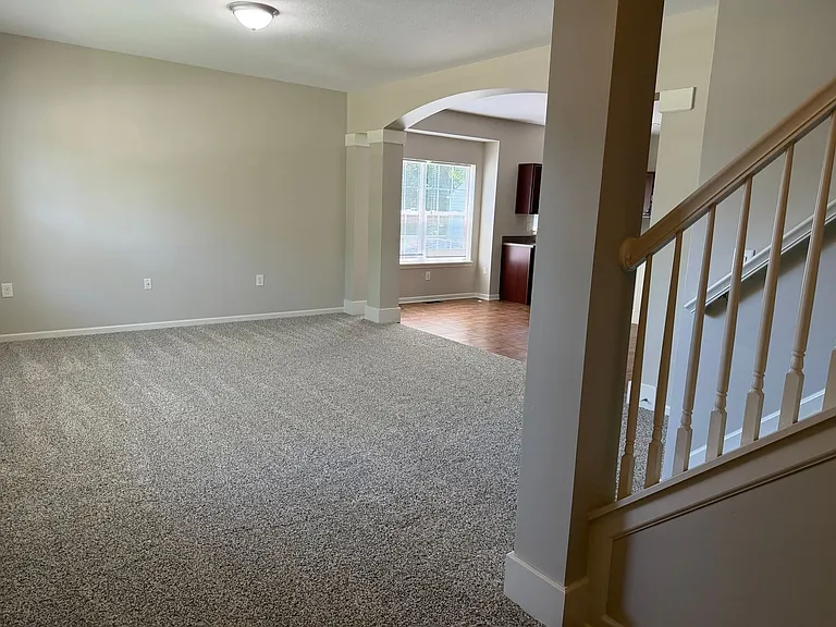 2995 Woodland Ave — Photo 9