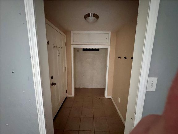 2nd image of 10624 Bellview Dr