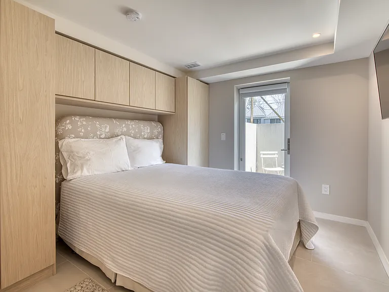 7 Cadmus Rd — Photo 13